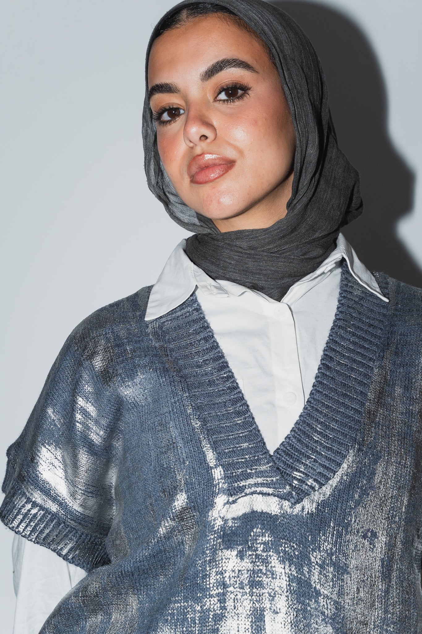 Silver Melted Knit vest in Navy ( Limited edition )