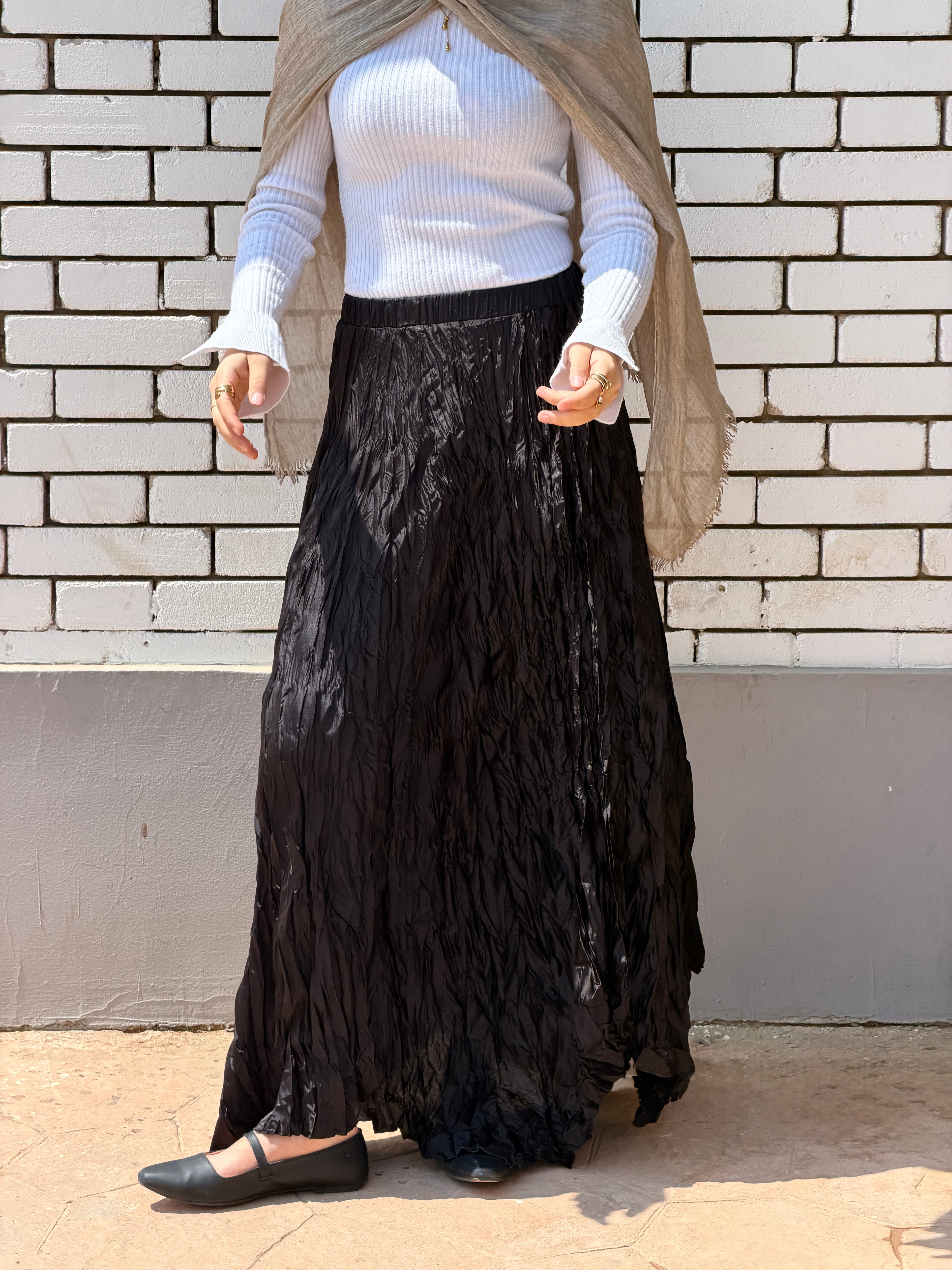 Anne Crushed skirt in Black