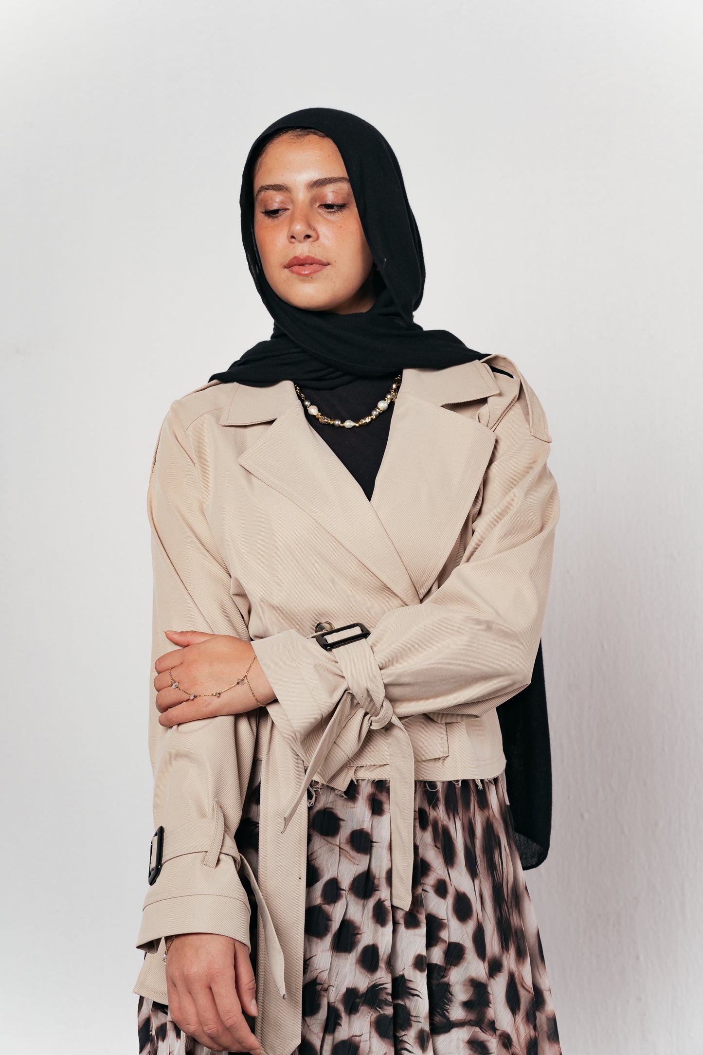 Cropped trench coat in Beige