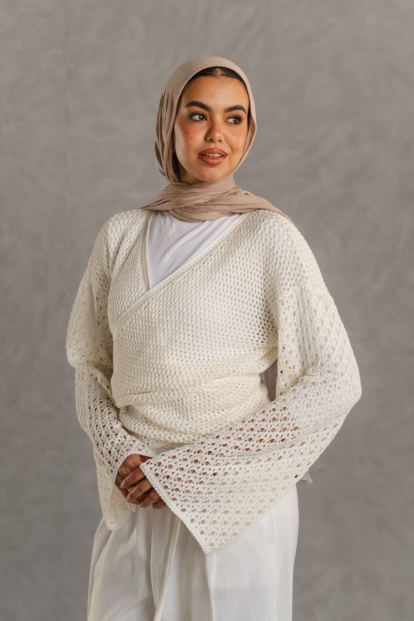 Seashell Wrap Top in Off-white