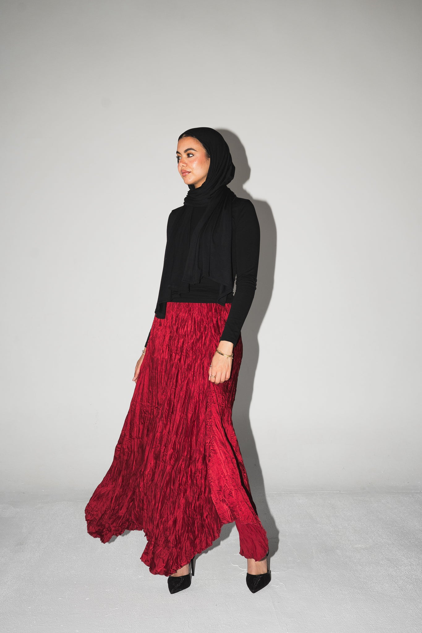 Anne Crushed skirt in Wine Red