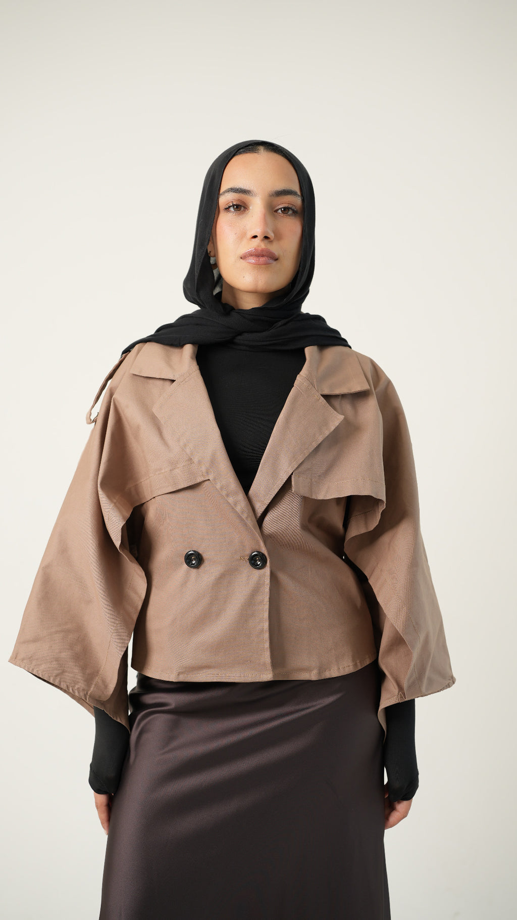 Drape Cropped Trench Coat in Cocoa
