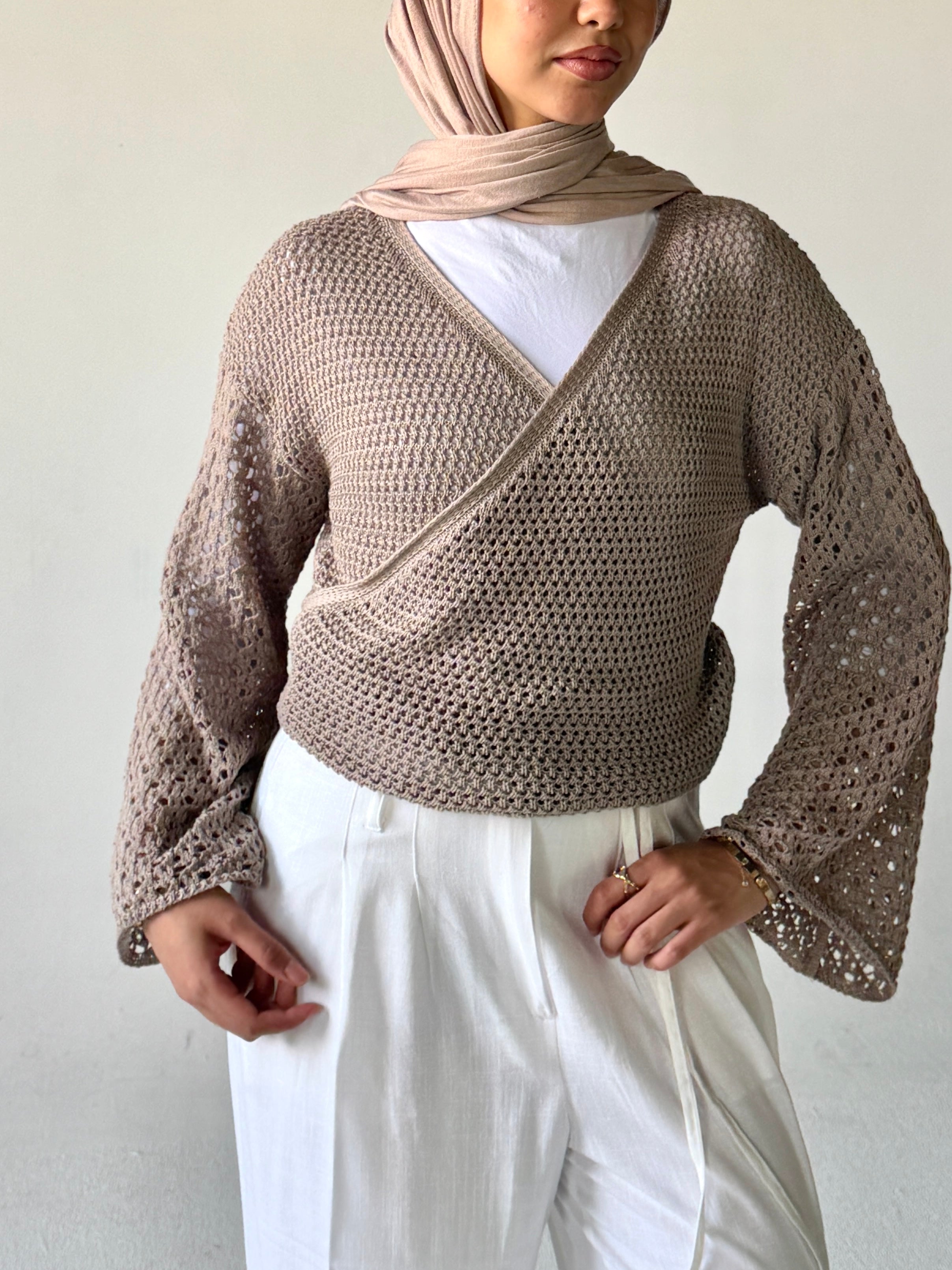 Seashell Wrap Top in Cafe