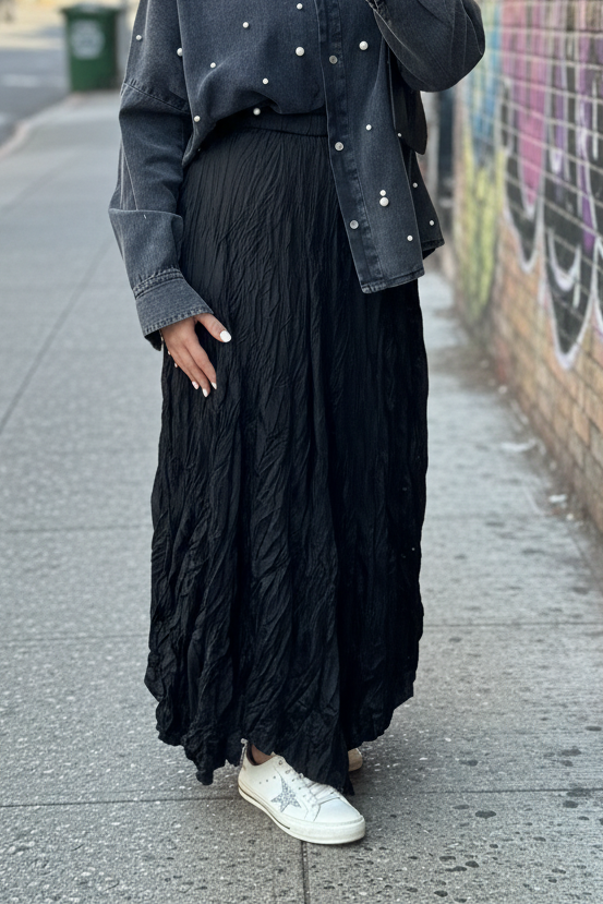 Anne Crushed skirt in Black