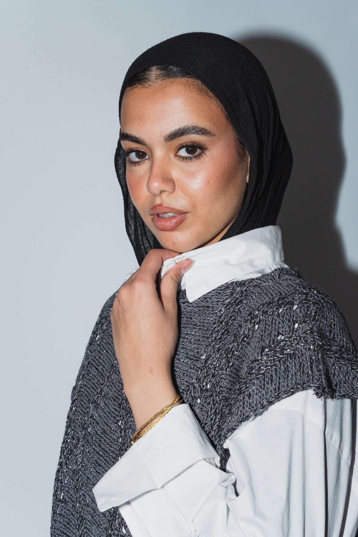 Crystal Mettalic Tassel Vest in Shimmer Dark Grey x Black