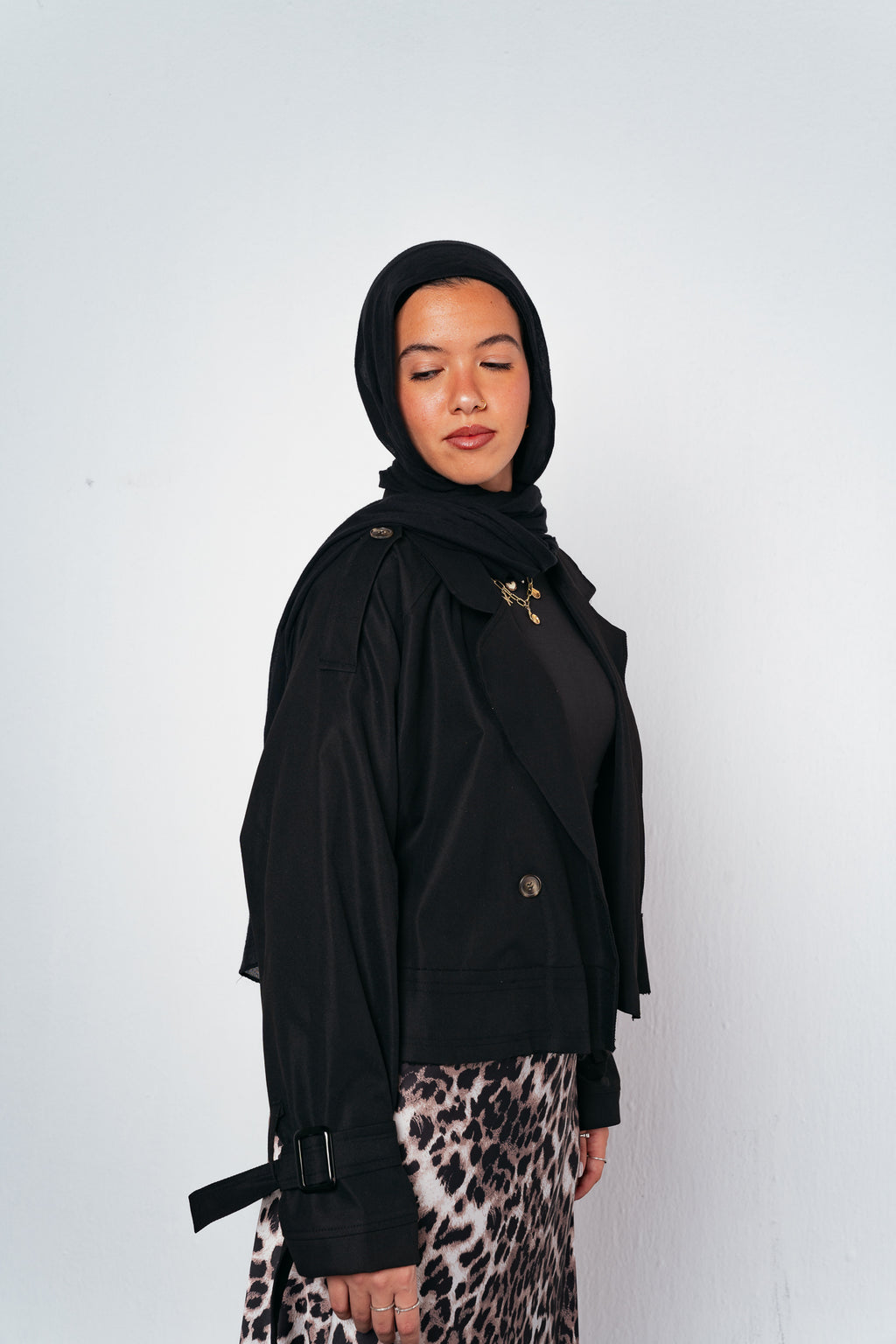 Cropped trench coat in Black