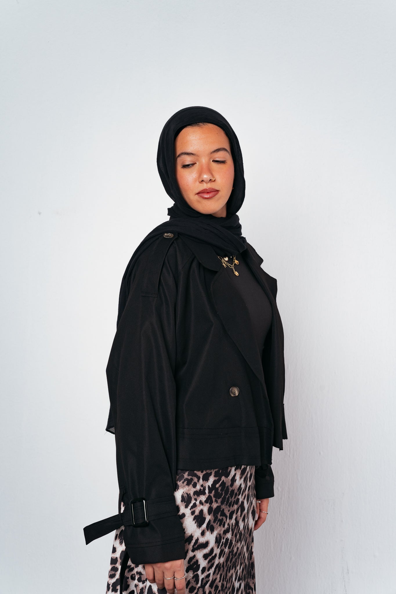 Cropped trench coat in Black