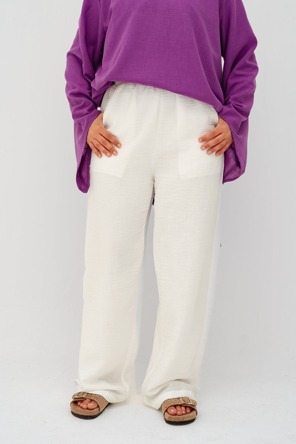 Linen pants in White