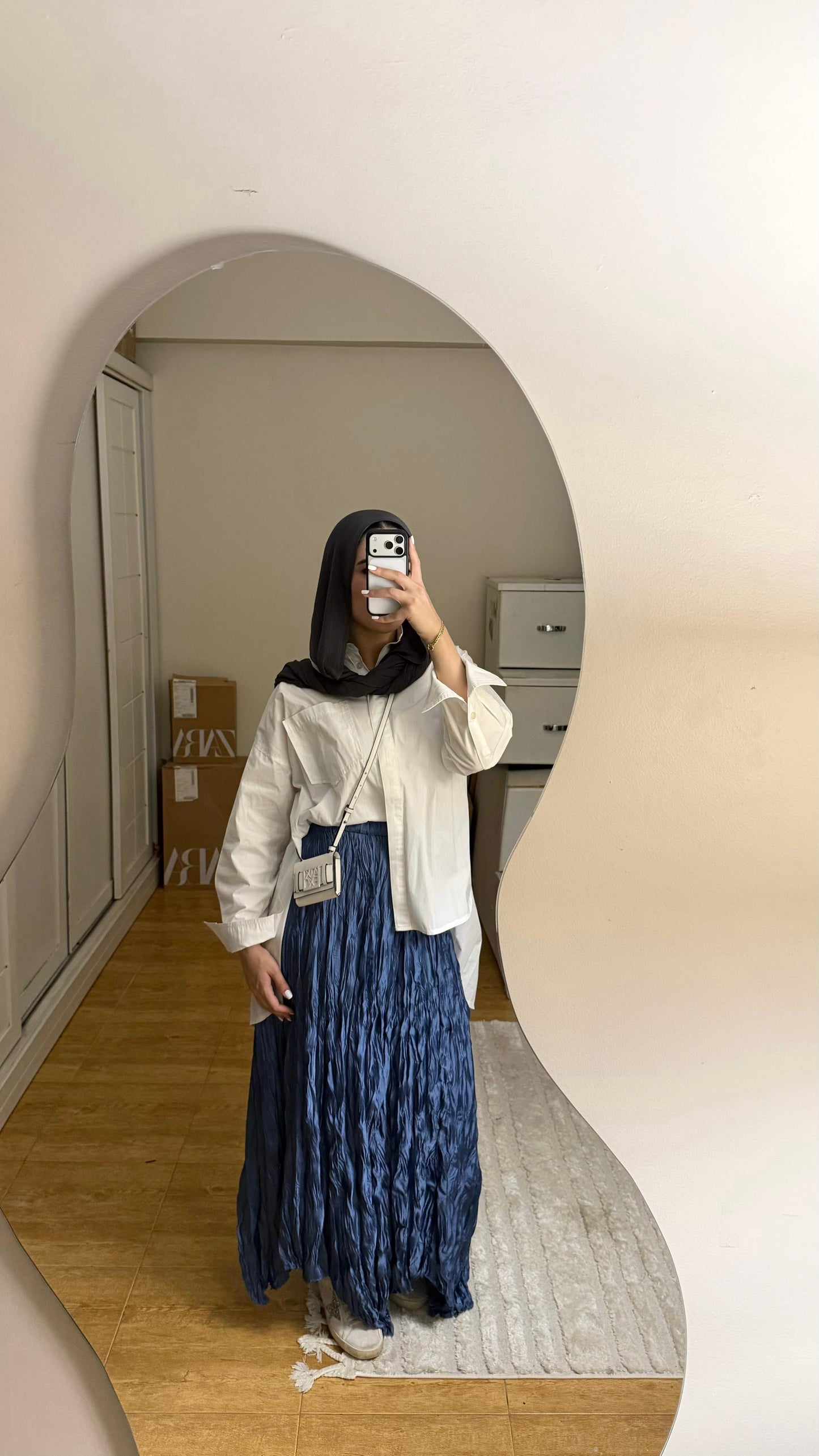 Anne Crushed skirt in Azure blue