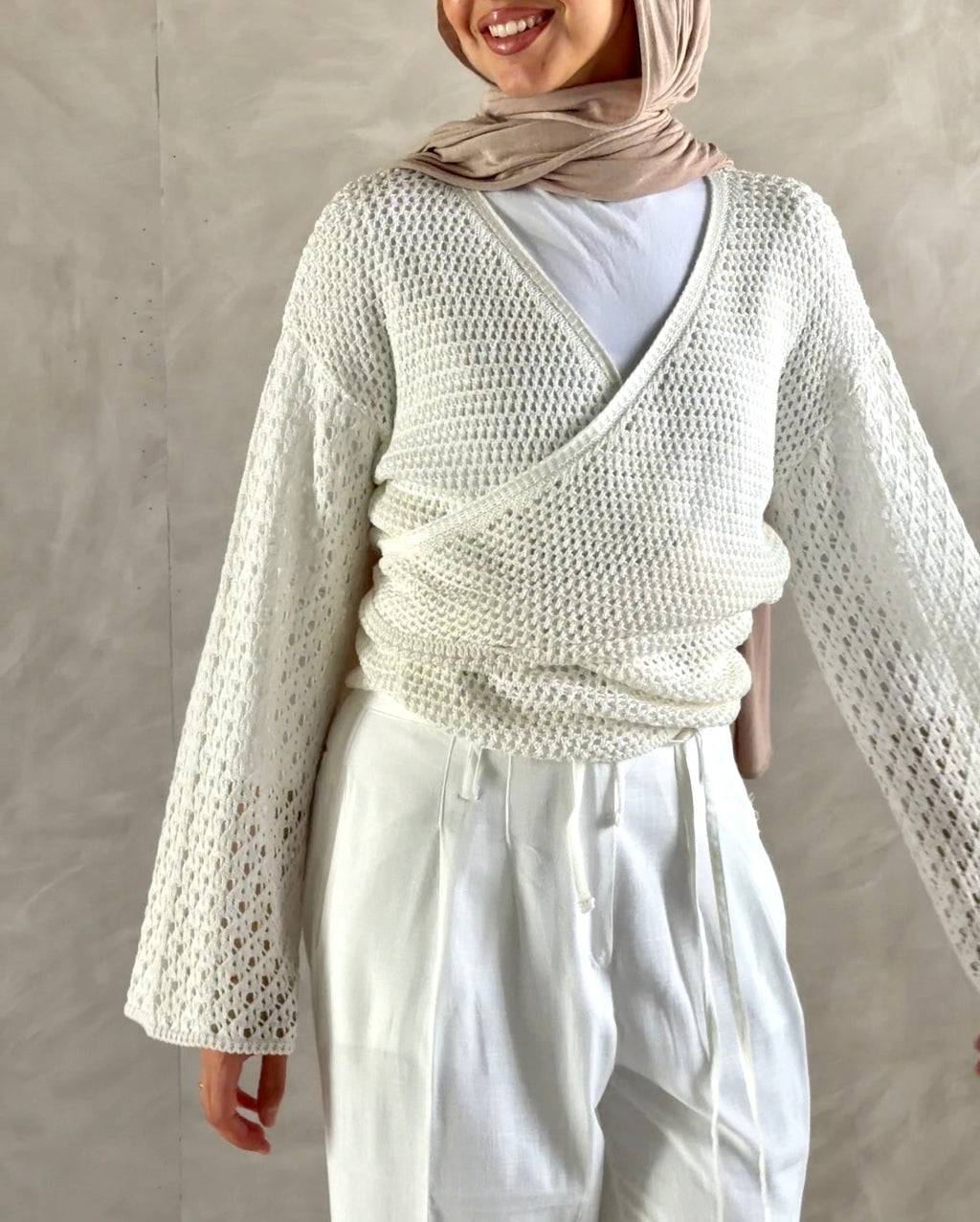 Seashell Wrap Top in Off-white