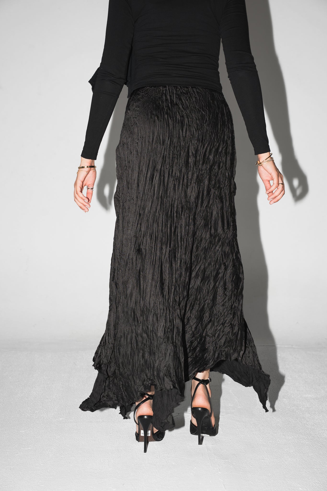 Anne Crushed skirt in Black