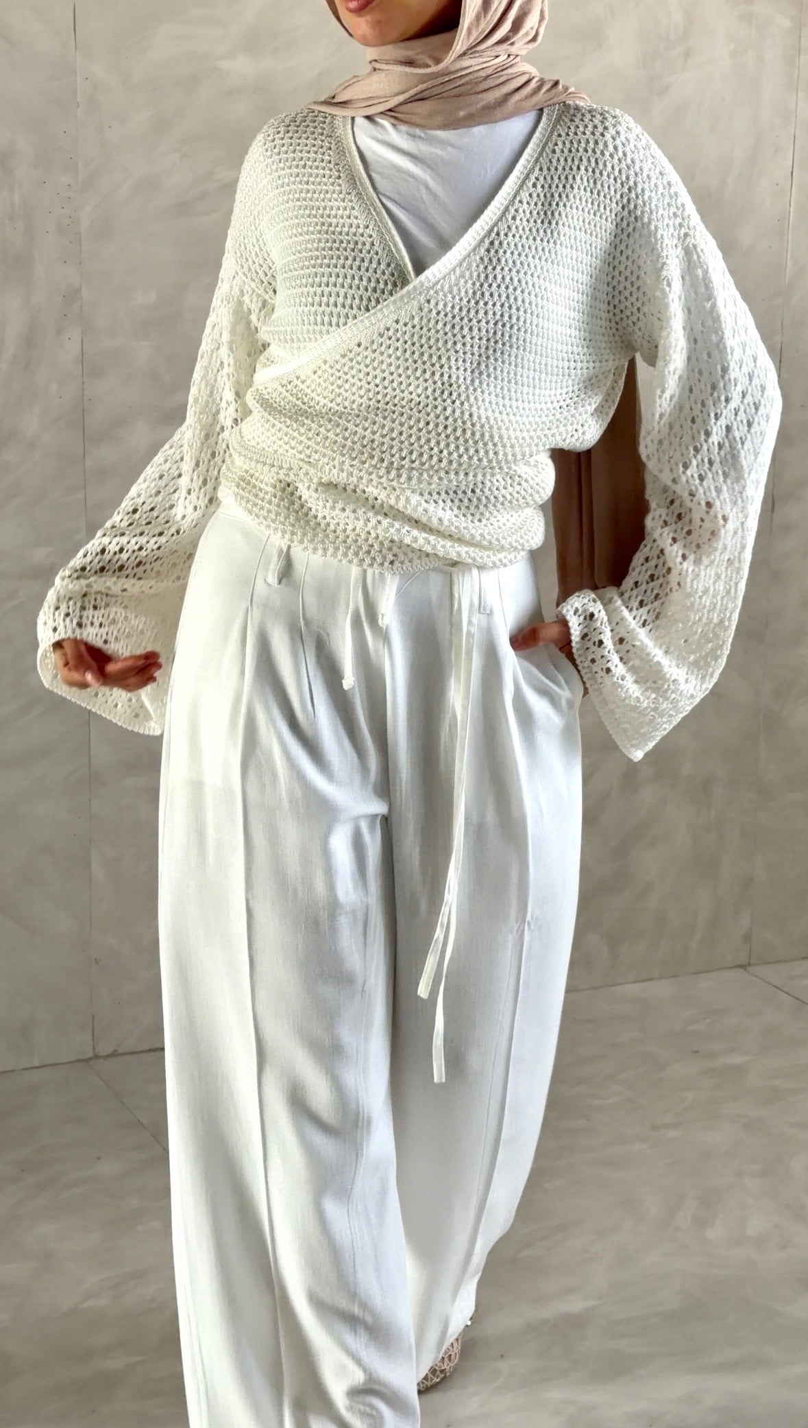 Seashell Wrap Top in Off-white