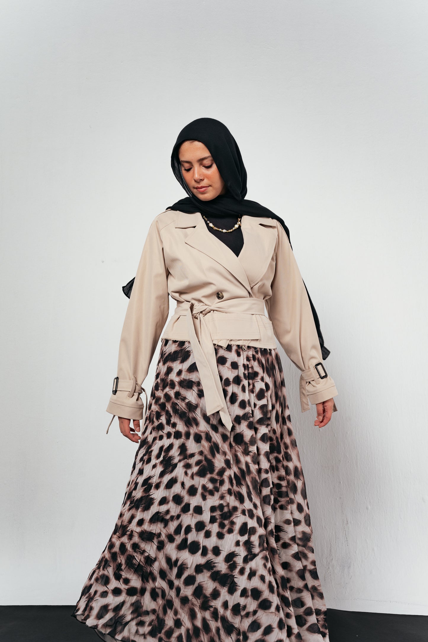 Cropped trench coat in Beige