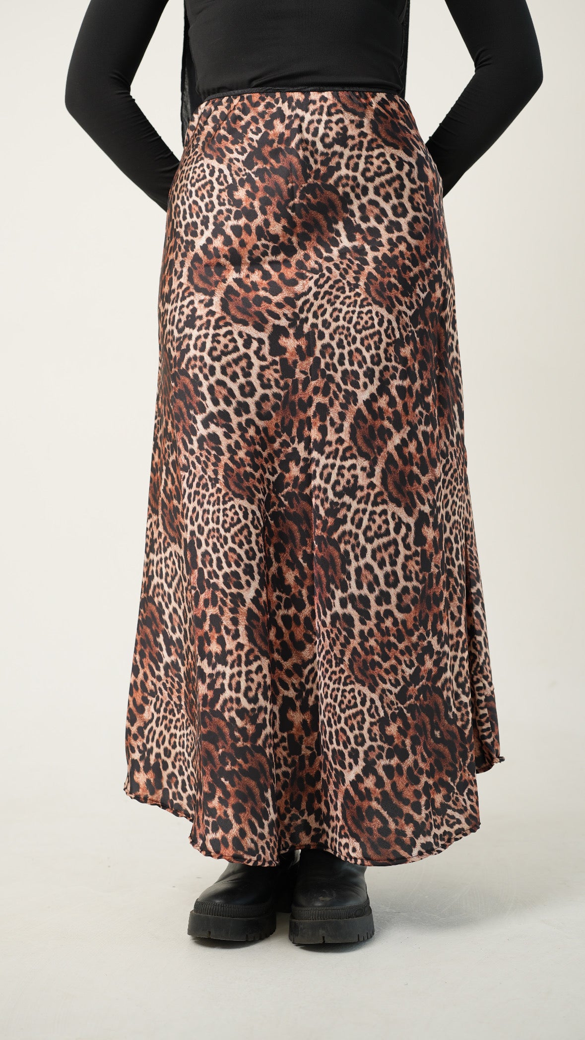 brown leo skirt (without lace)
