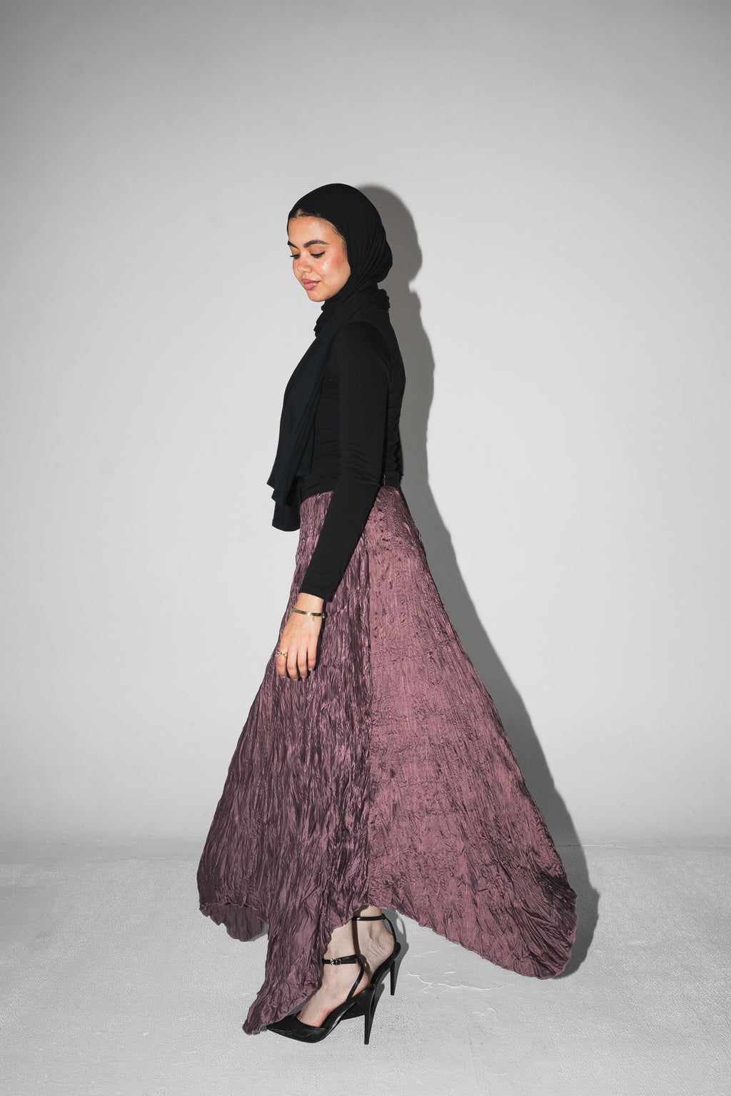 Anne Crushed skirt in Mauve wine