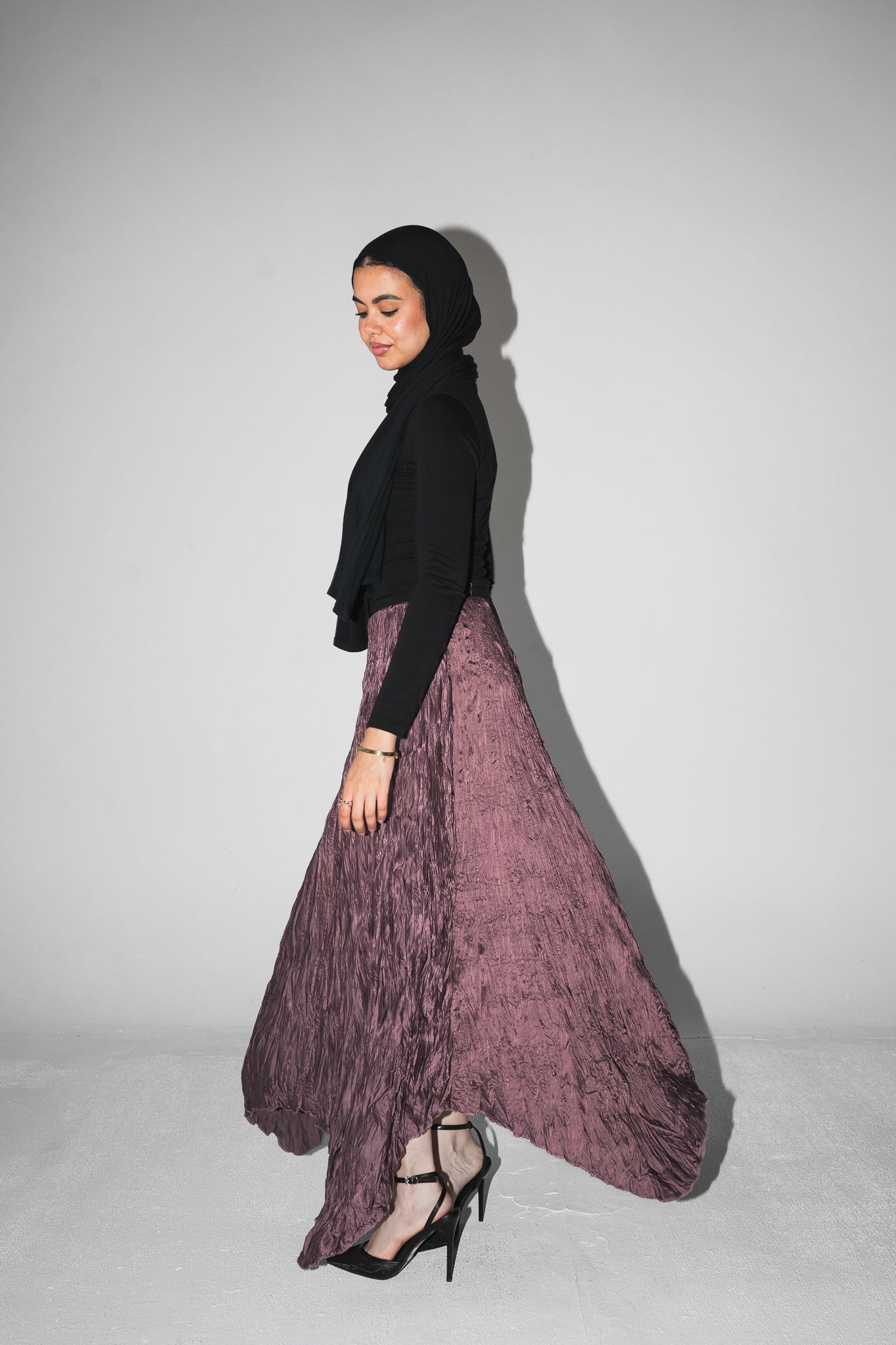 Anne Crushed skirt in Mauve wine