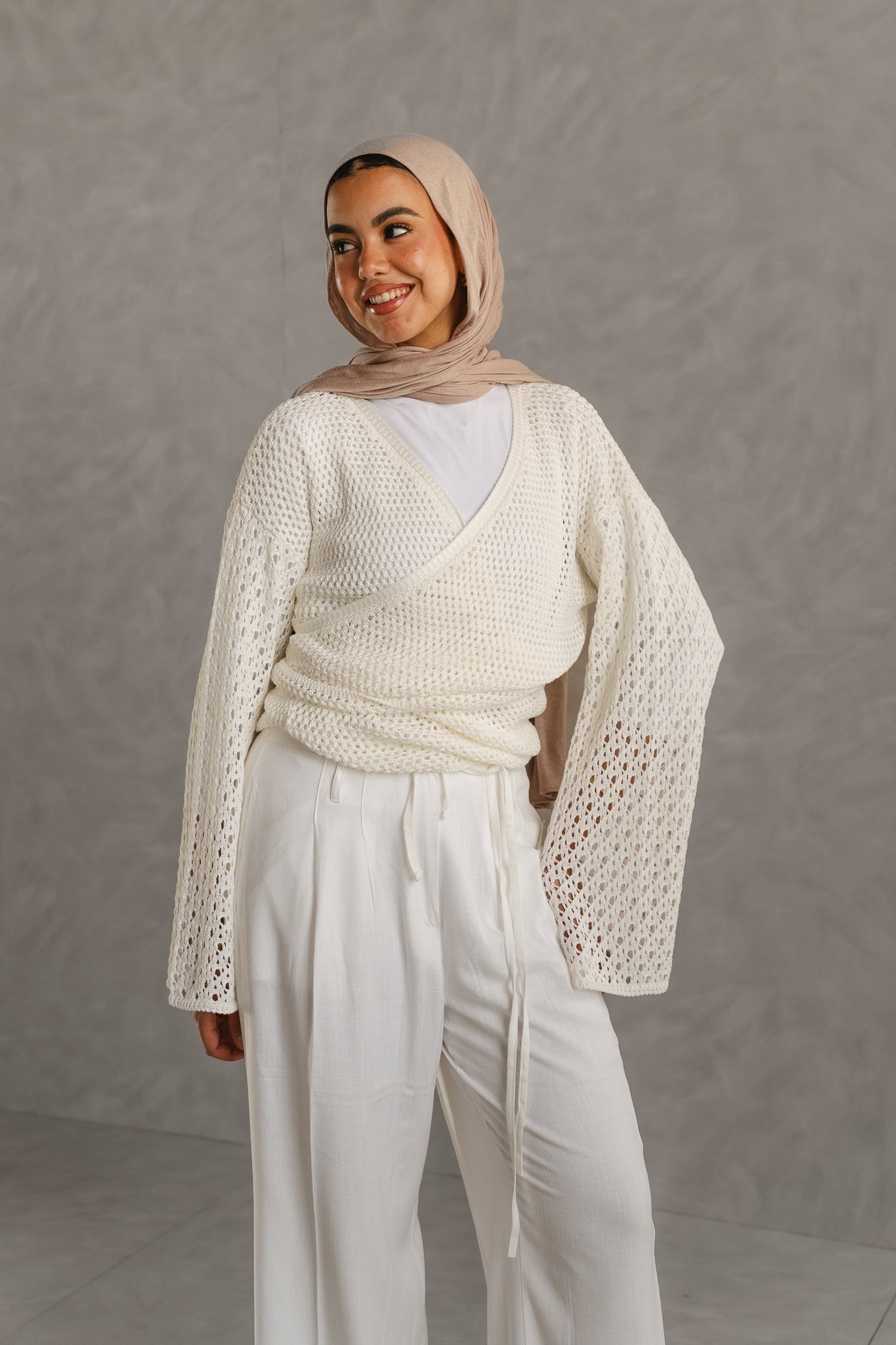 Seashell Wrap Top in Off-white