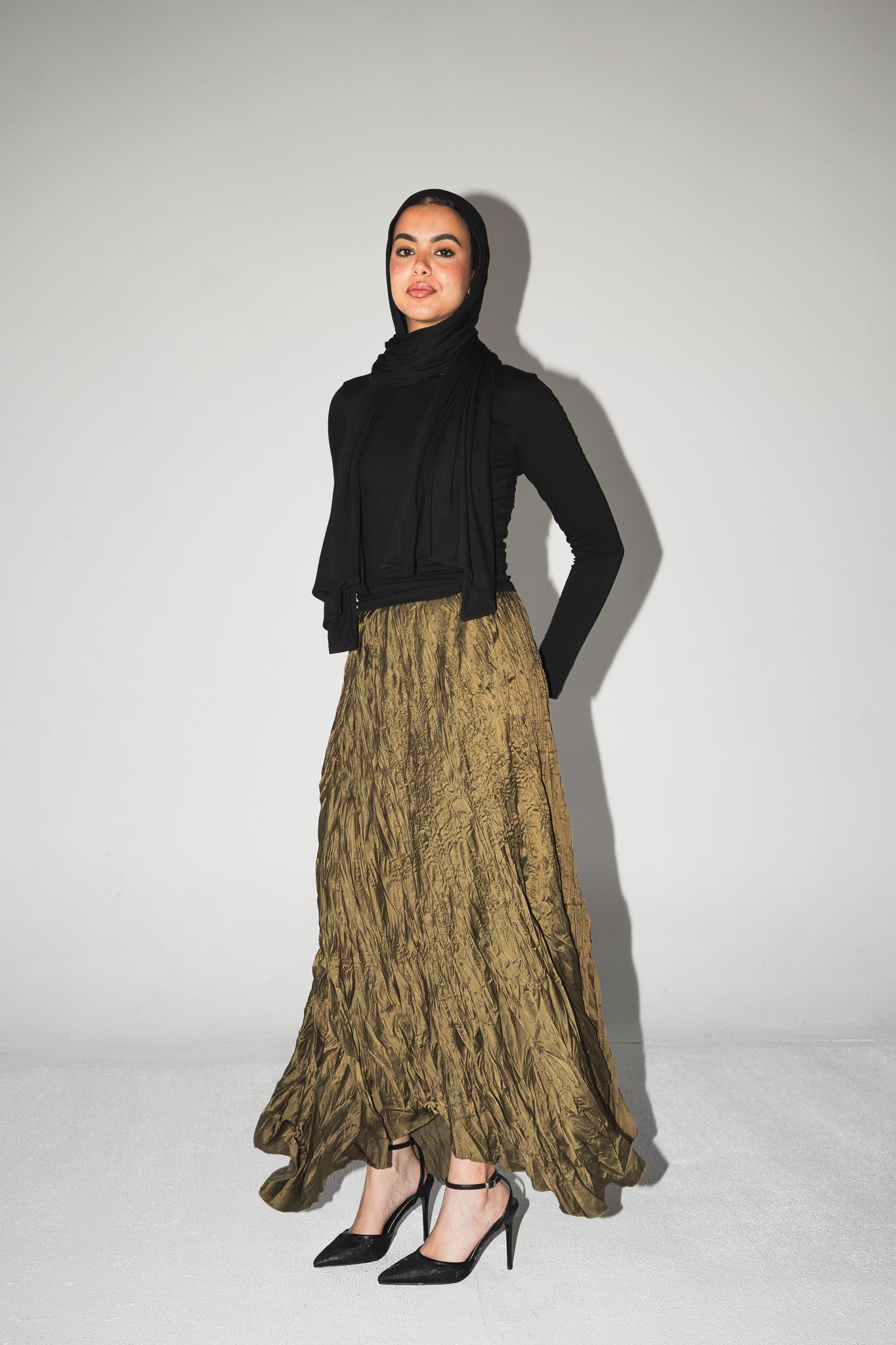 (PRE ORDER 5-7 days)Anne Crushed skirt in Olive