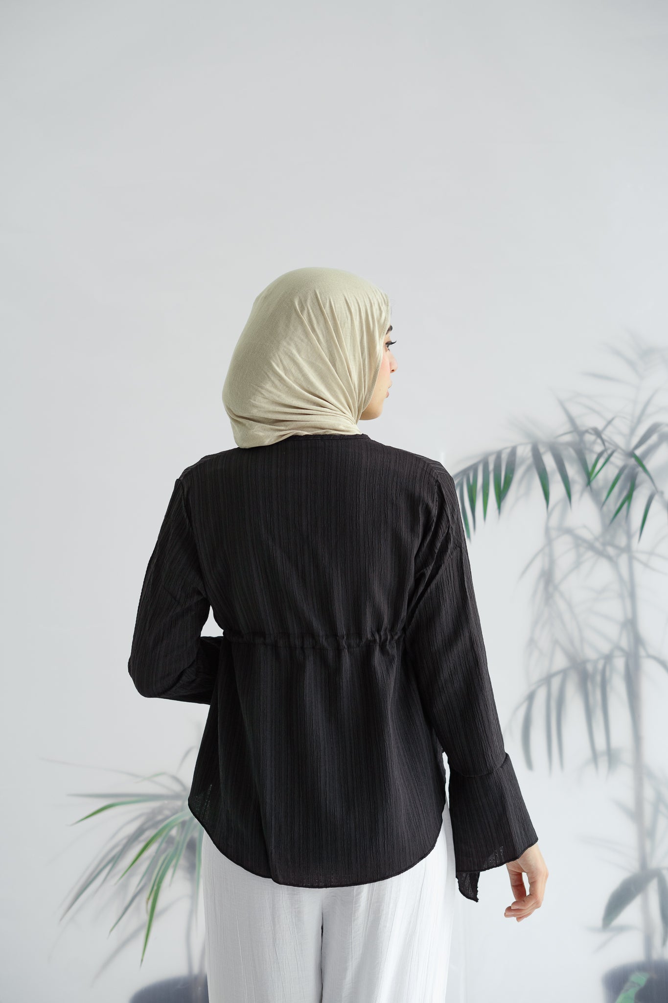 Short celine top in black