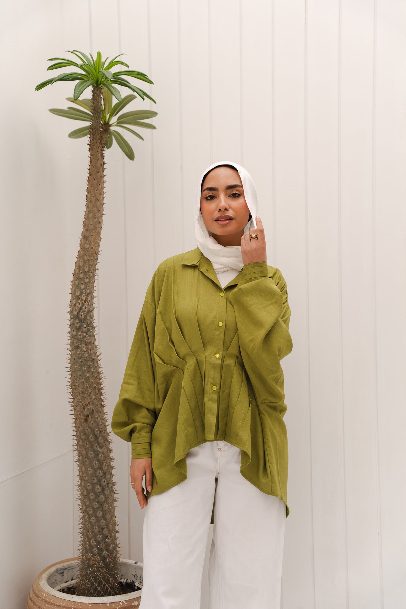 Airy Waves Linen Top in Lime