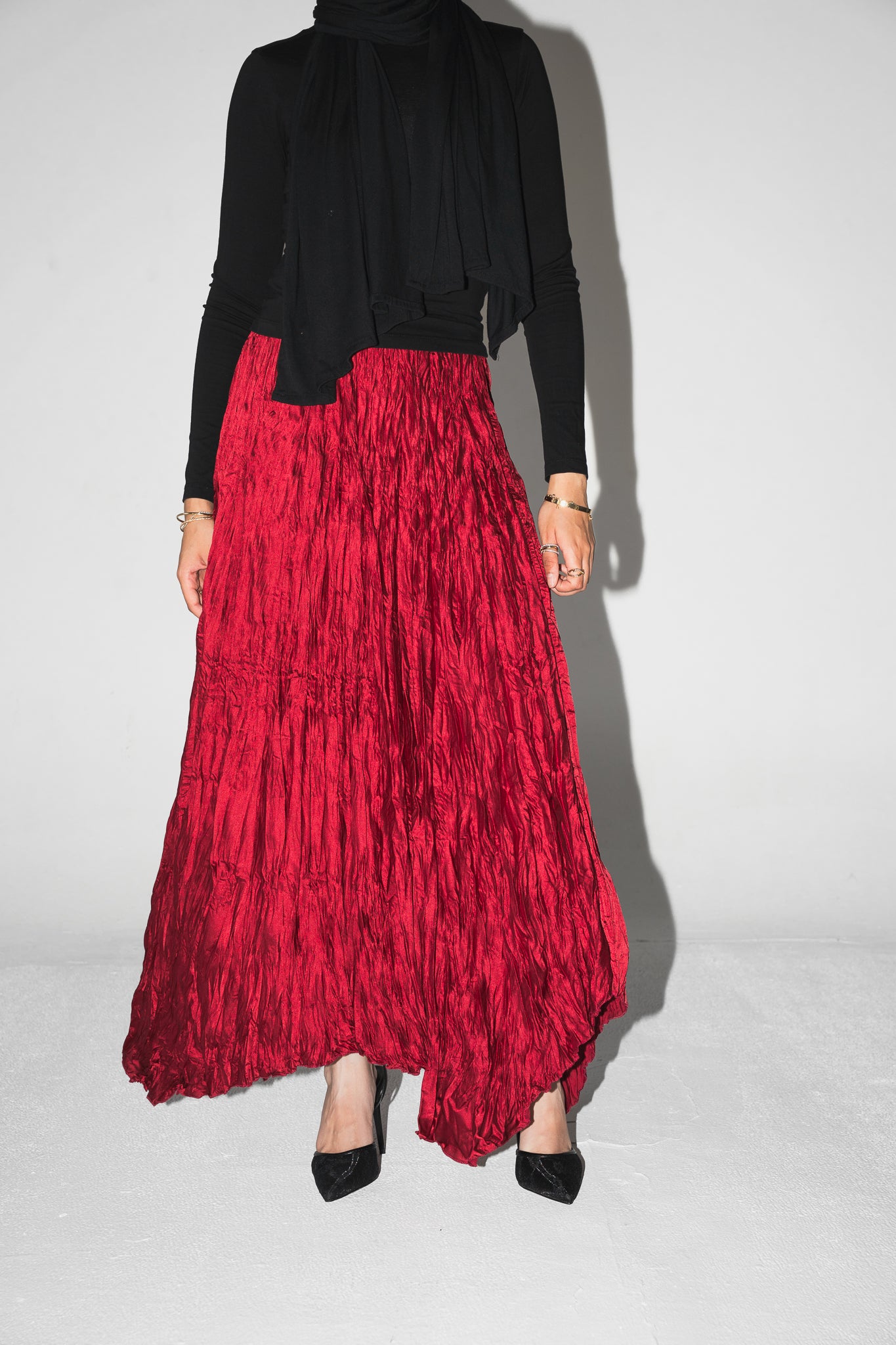Anne Crushed skirt in Wine Red