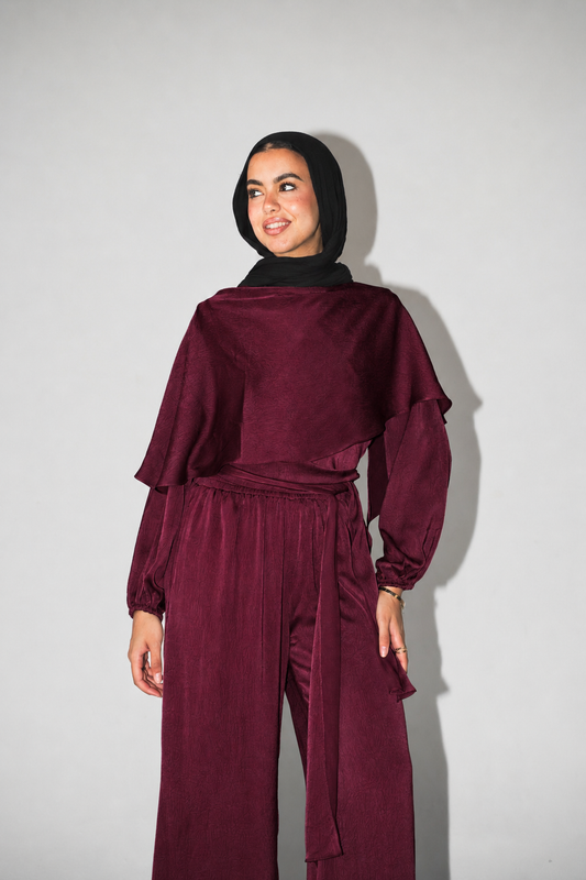 Nayomi Satin Wrap Set in Burgundy