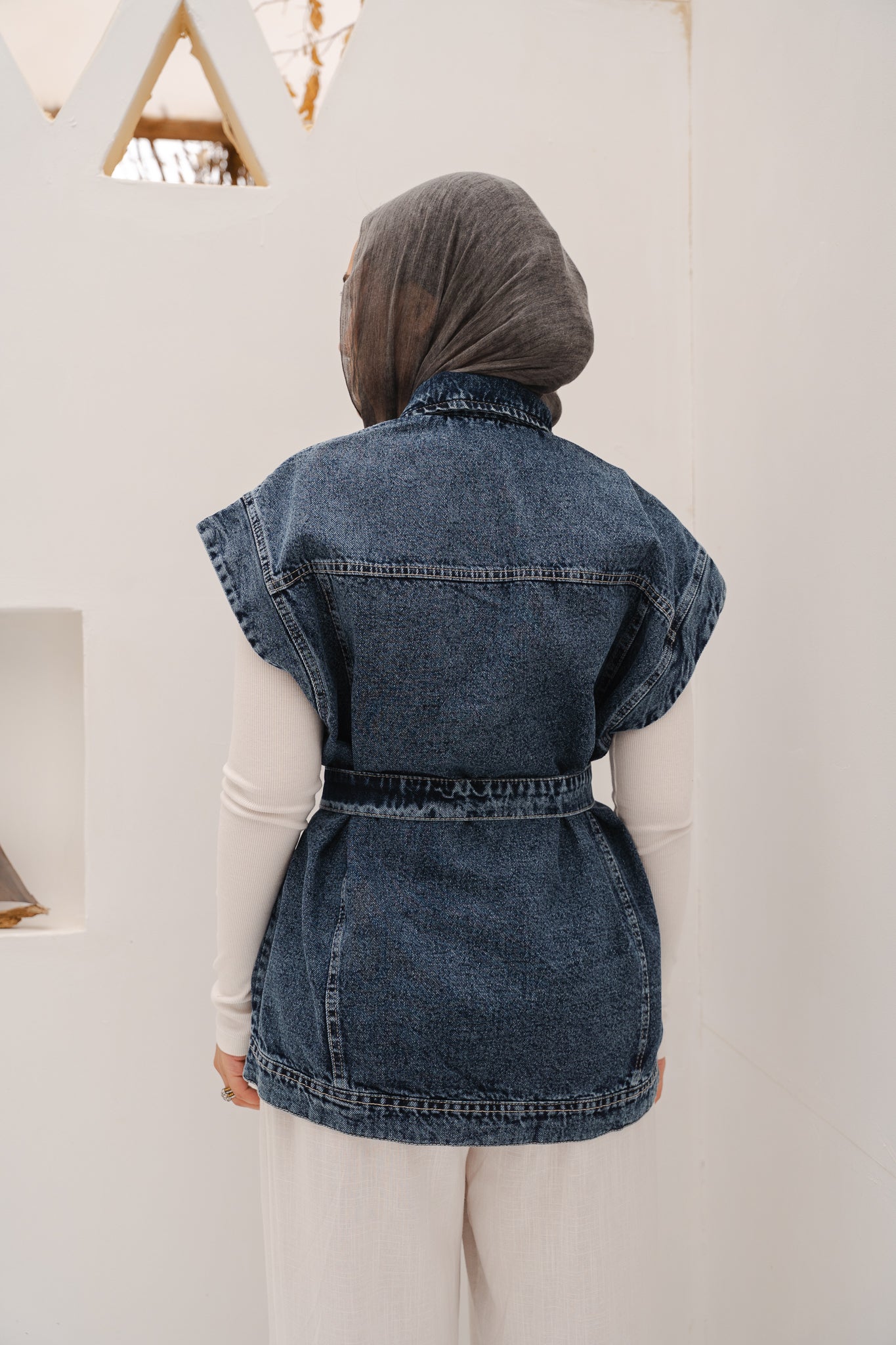 Denim Vest in Dark blue