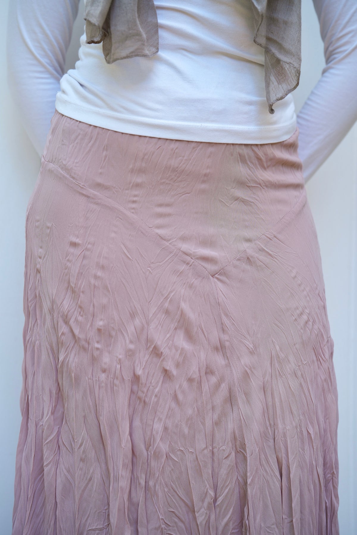 Lilia Crushed Skirt in Dusty Rose