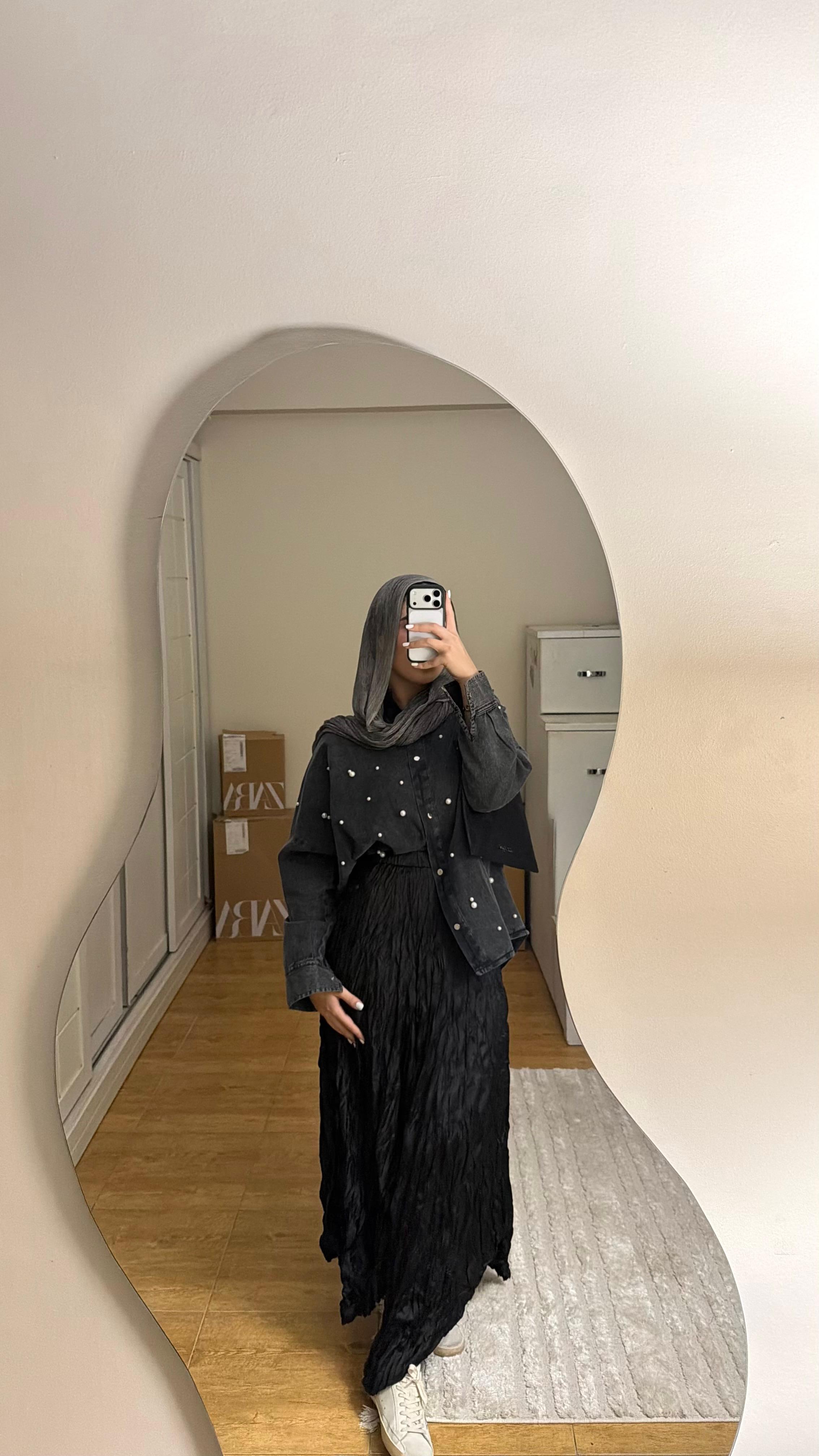 Anne Crushed skirt in Black
