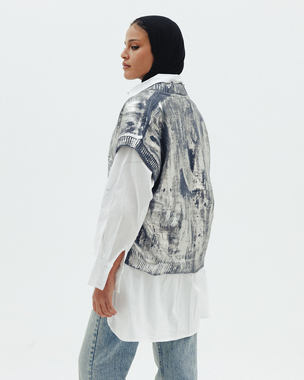 Silver Melted Knit vest in Navy ( Limited edition )