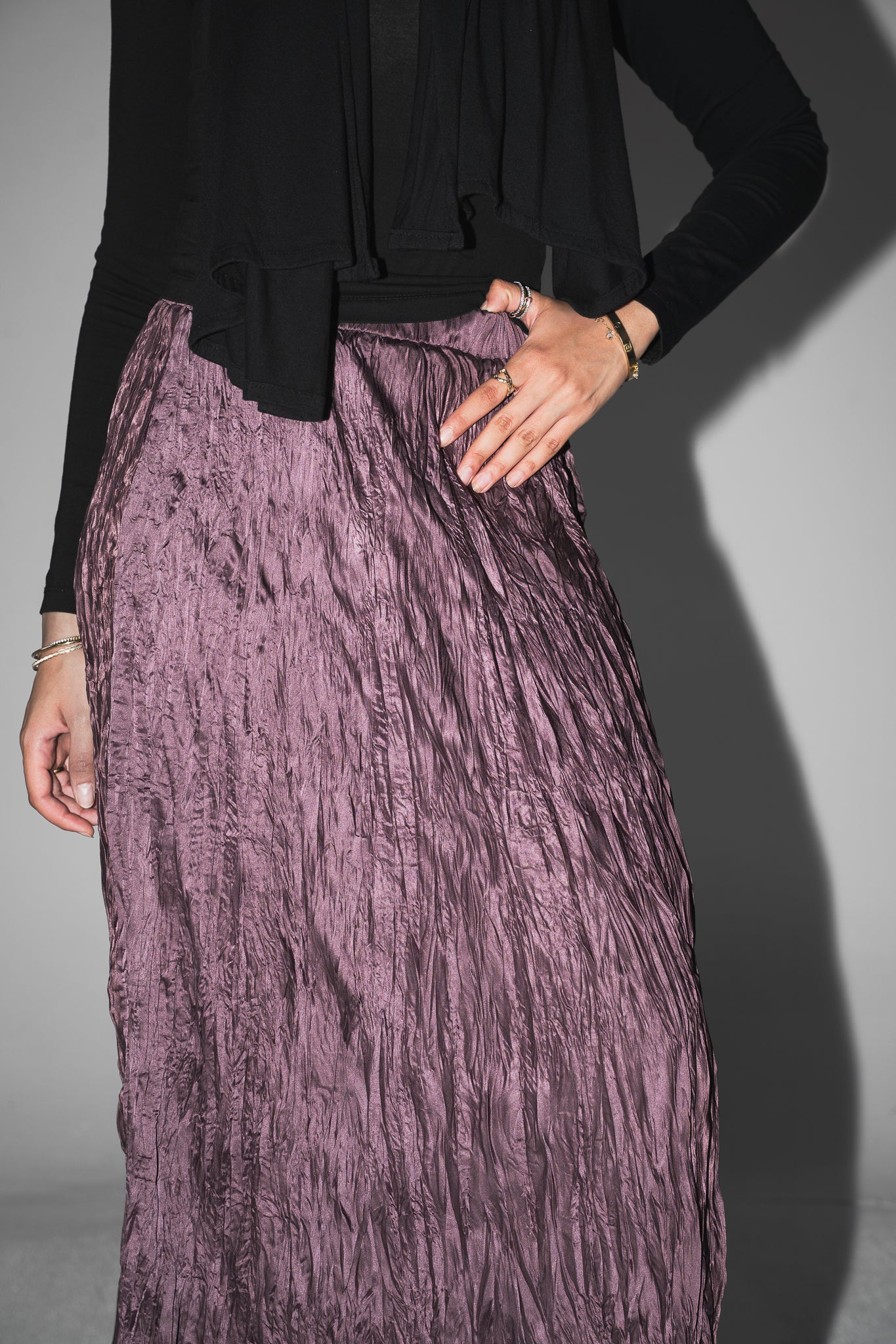 Anne Crushed skirt in Mauve wine