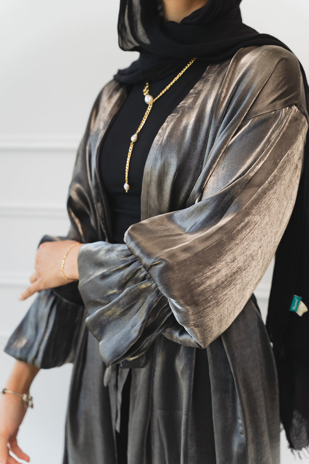 Layal shimmery kimono in Silver