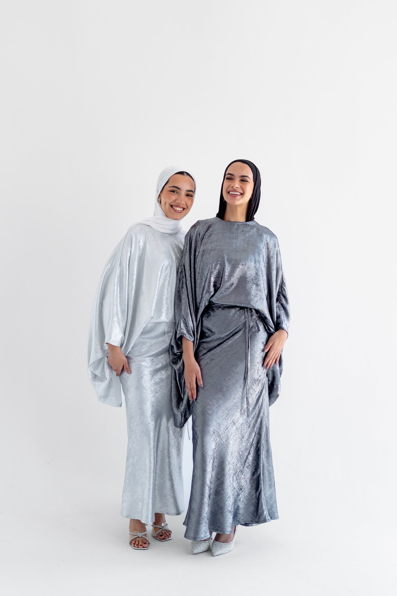 NAYLA SET in Silver White