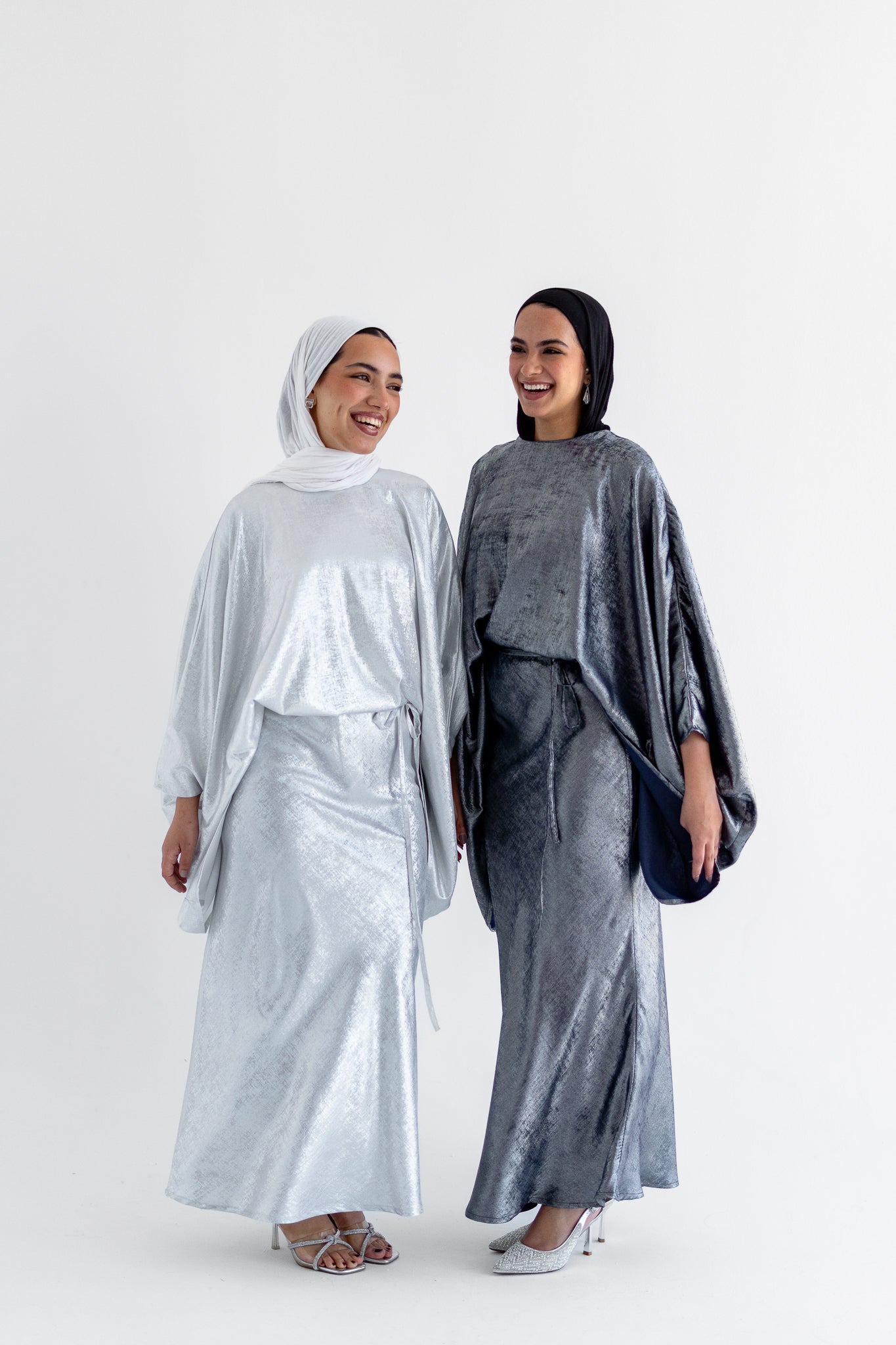 NAYLA SET in Silver White