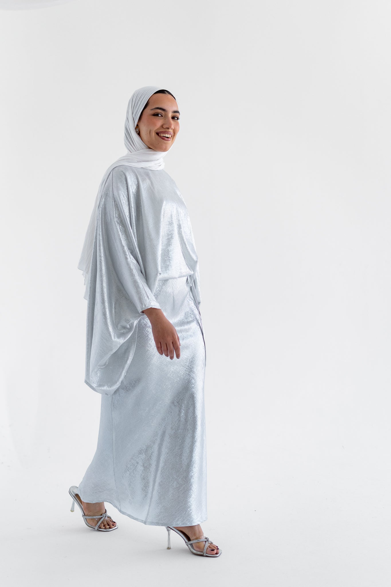 NAYLA SET in Silver White