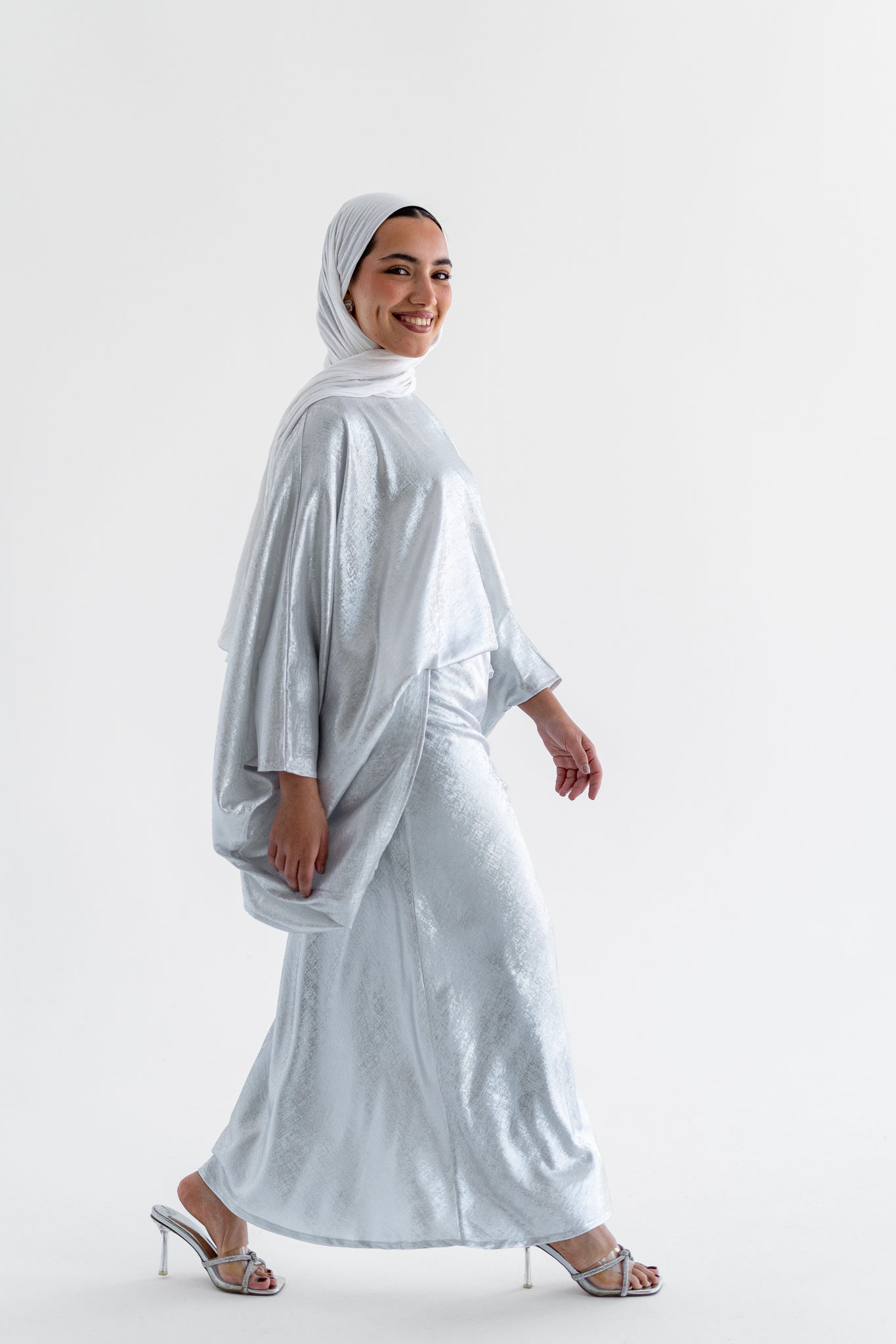 NAYLA SET in Silver White