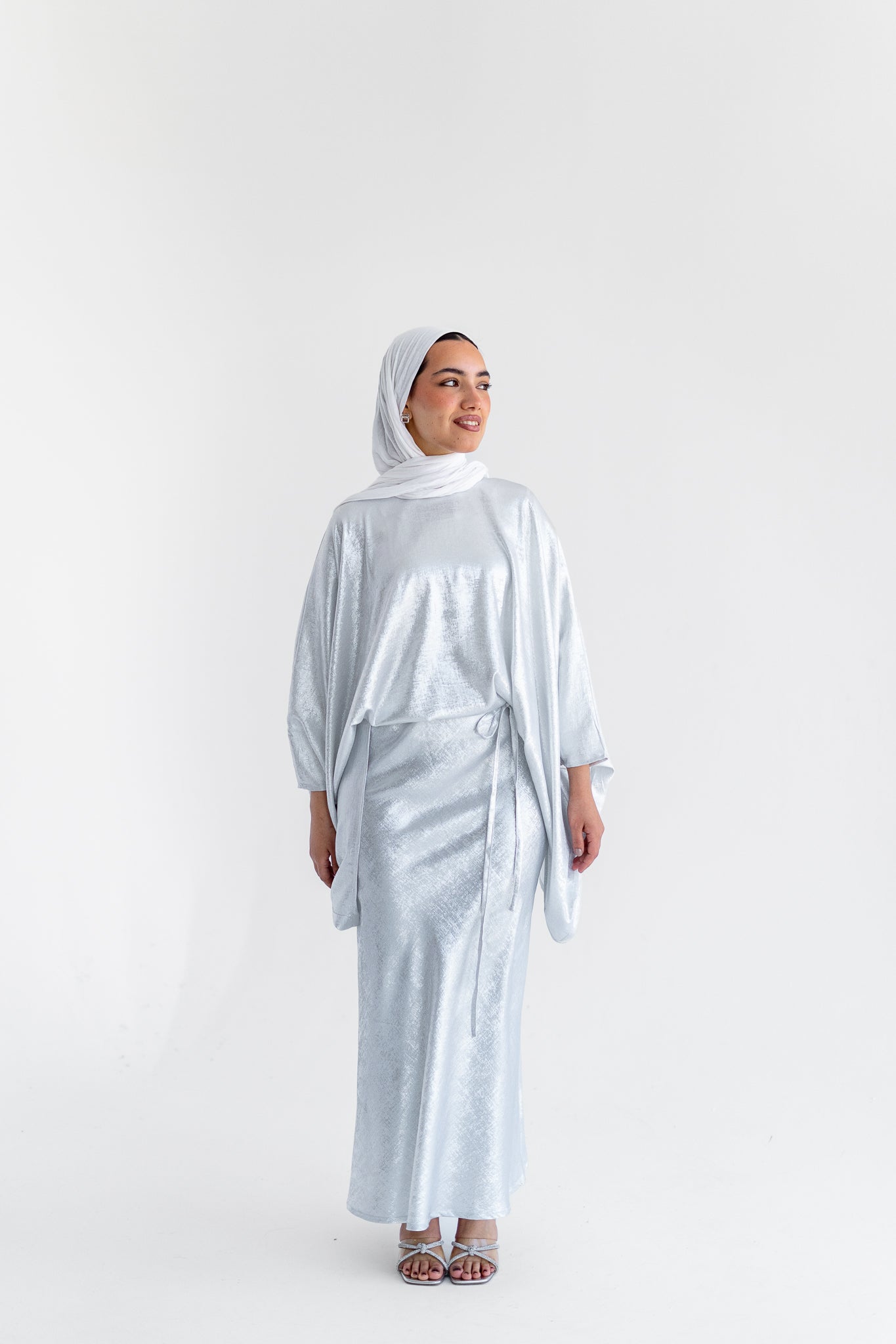 NAYLA SET in Silver White