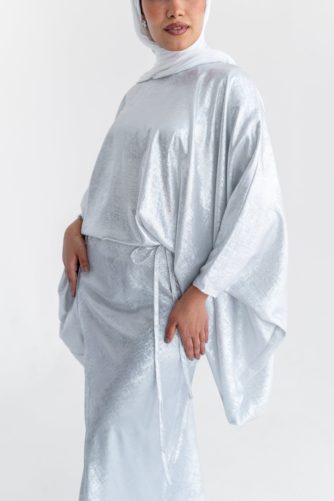 NAYLA SET in Silver White