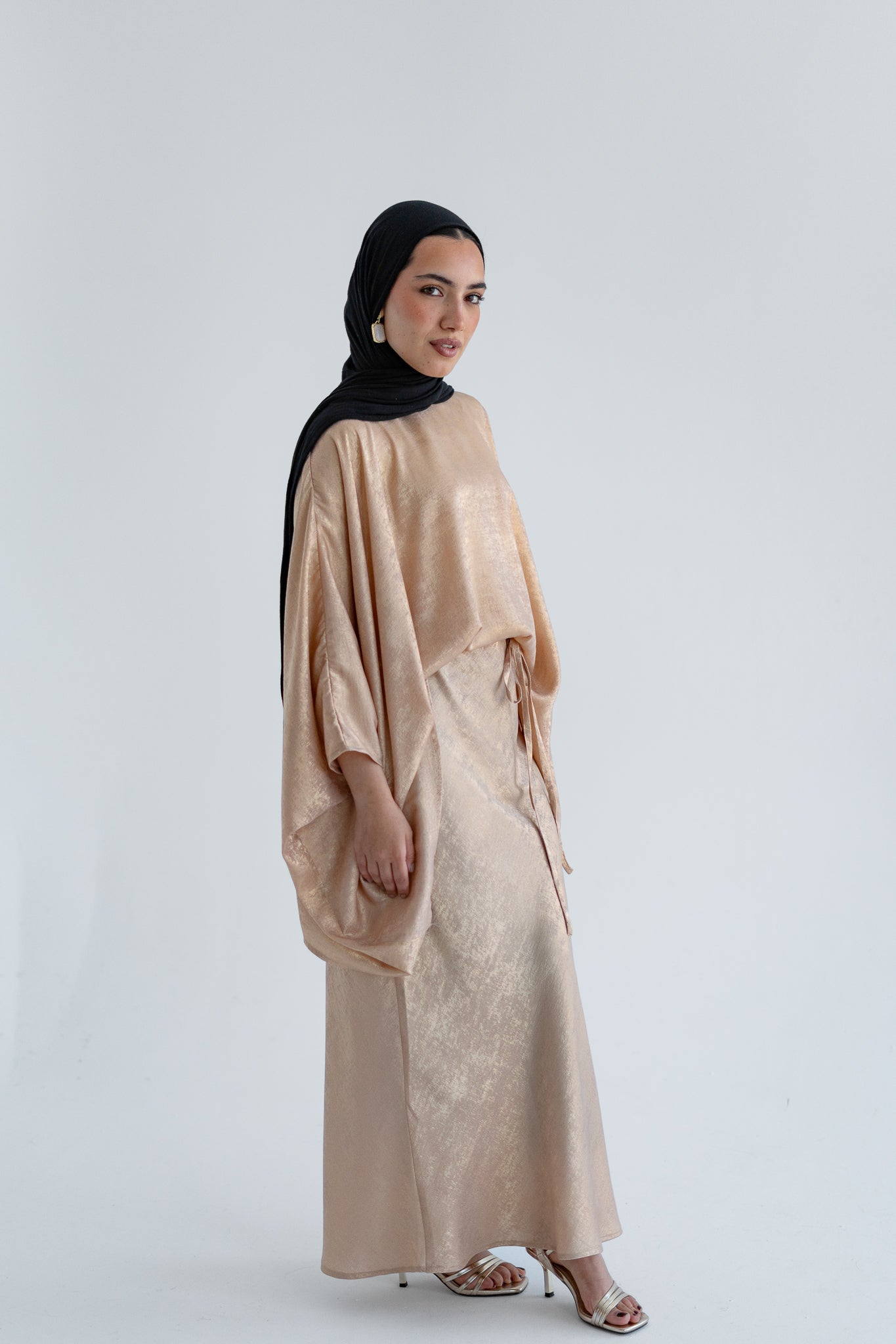 NAYLA SET in Gold