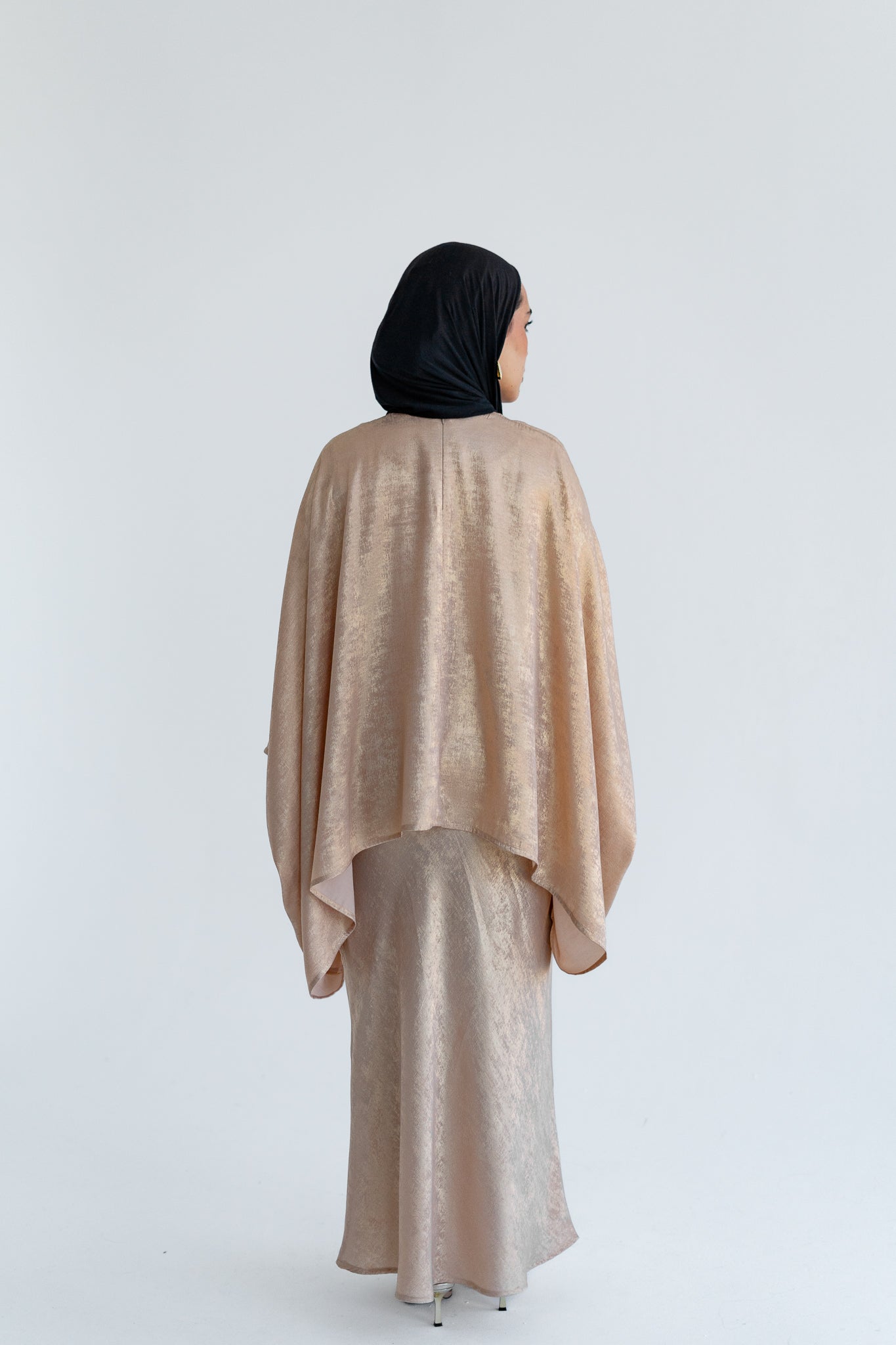 NAYLA SET in Gold