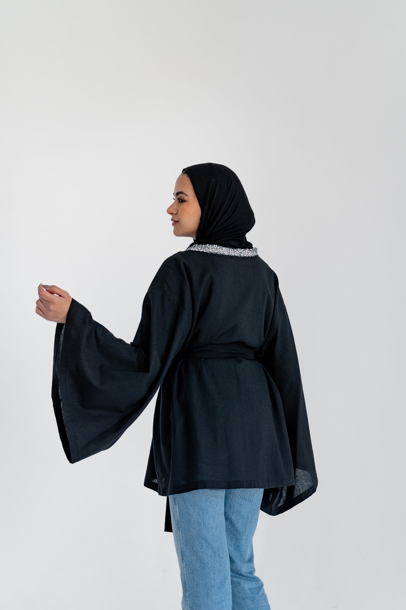 ALIRA Linen kimono in Black
