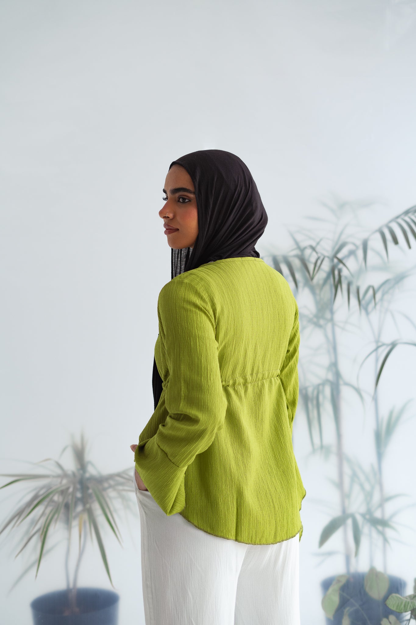 Short celine top in Dark lime