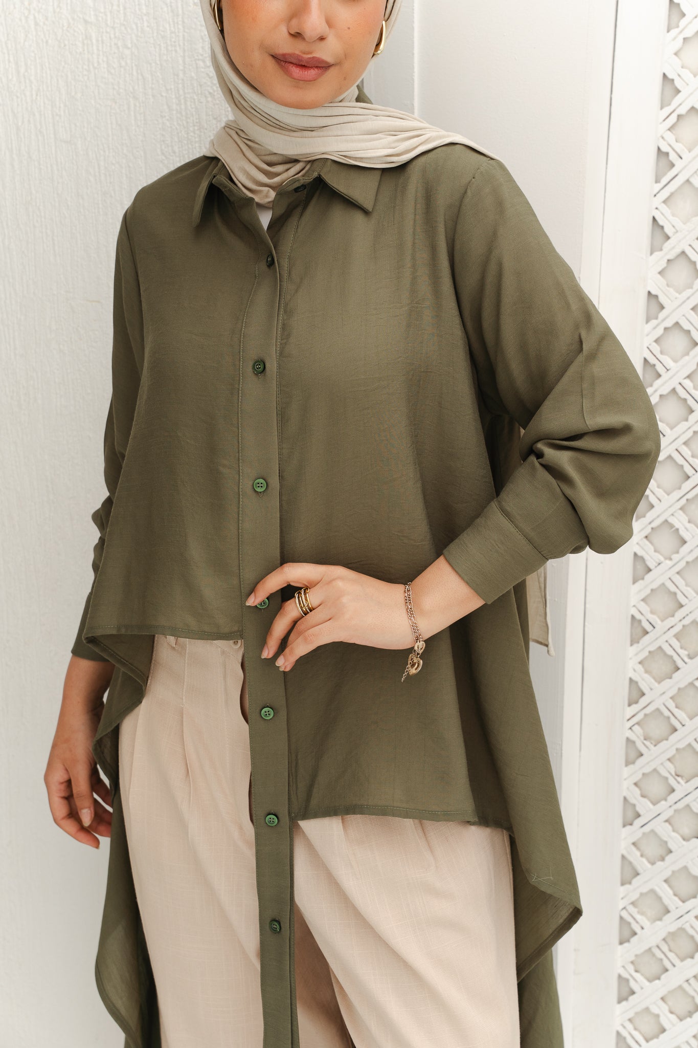 All Around Asymmetric Top in Olive