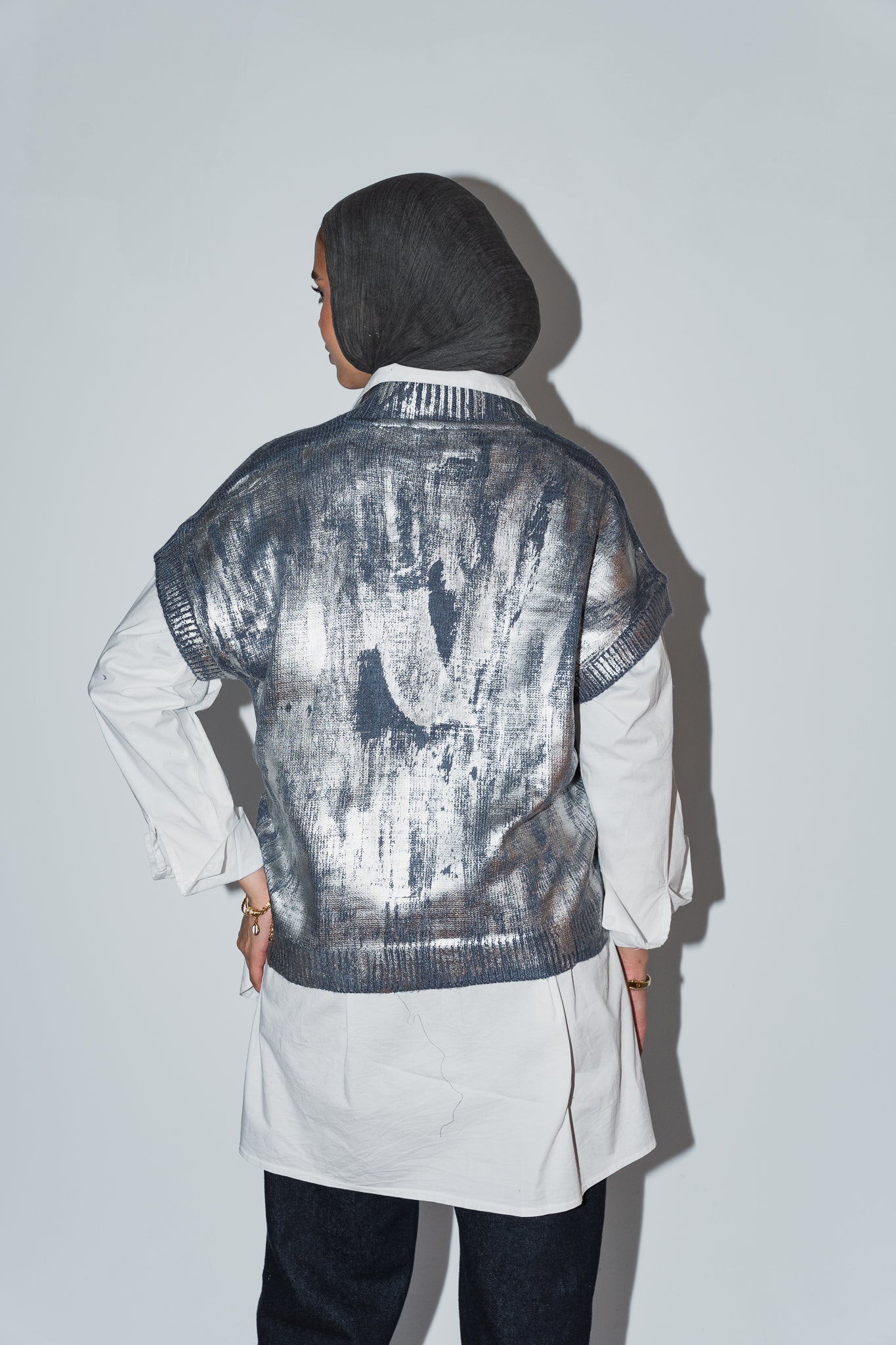 Silver Melted Knit vest in Navy ( Limited edition )