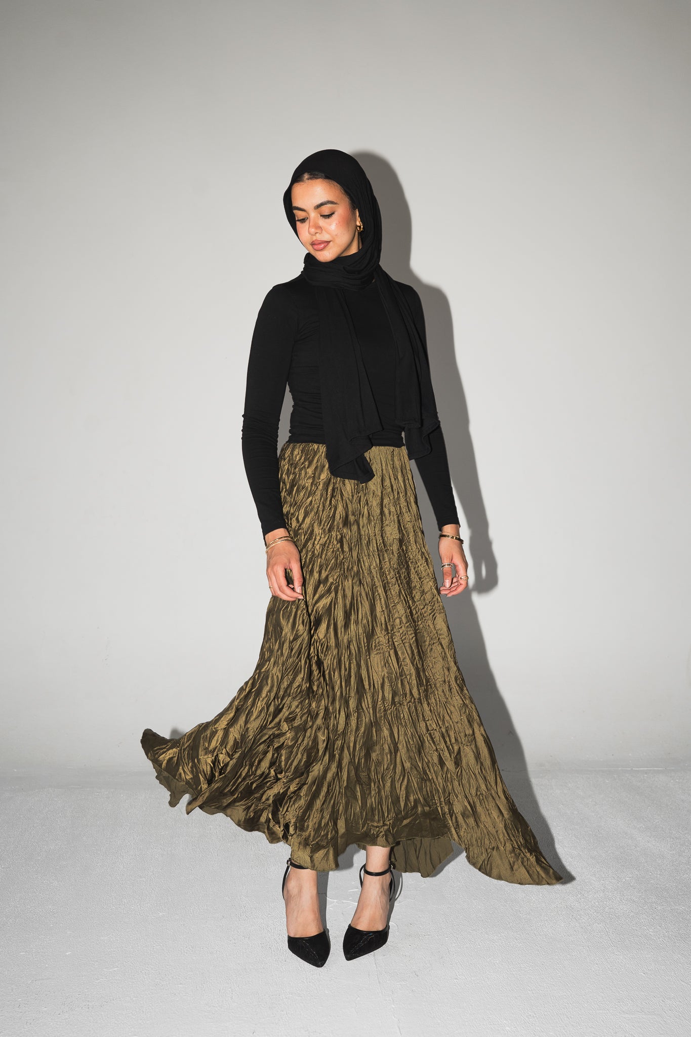 (PRE ORDER 5-7 days)Anne Crushed skirt in Olive