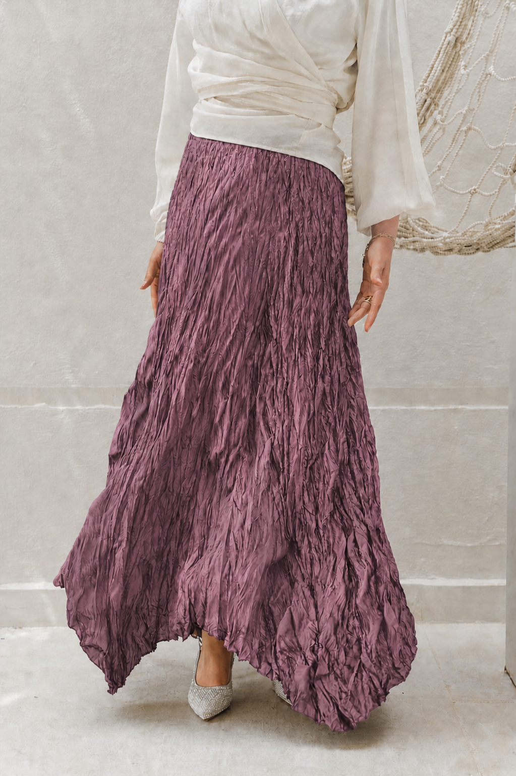 Anne Crushed skirt in Mauve wine