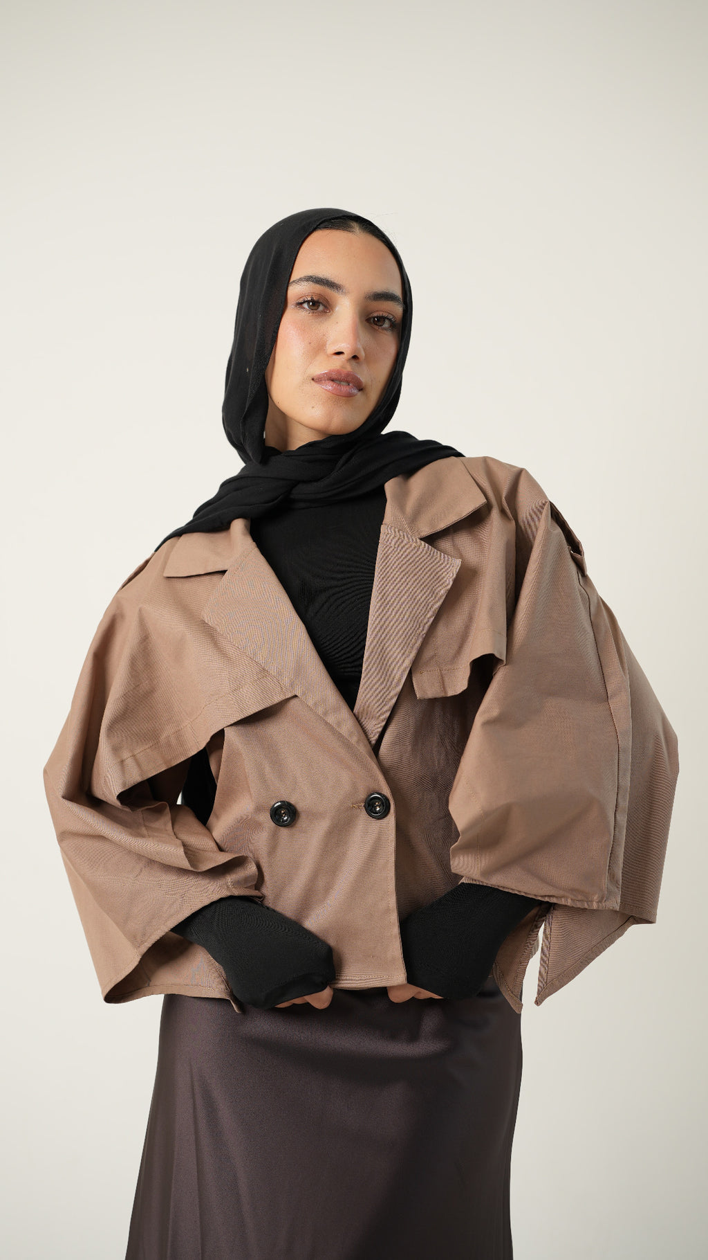 Drape Cropped Trench Coat in Cocoa