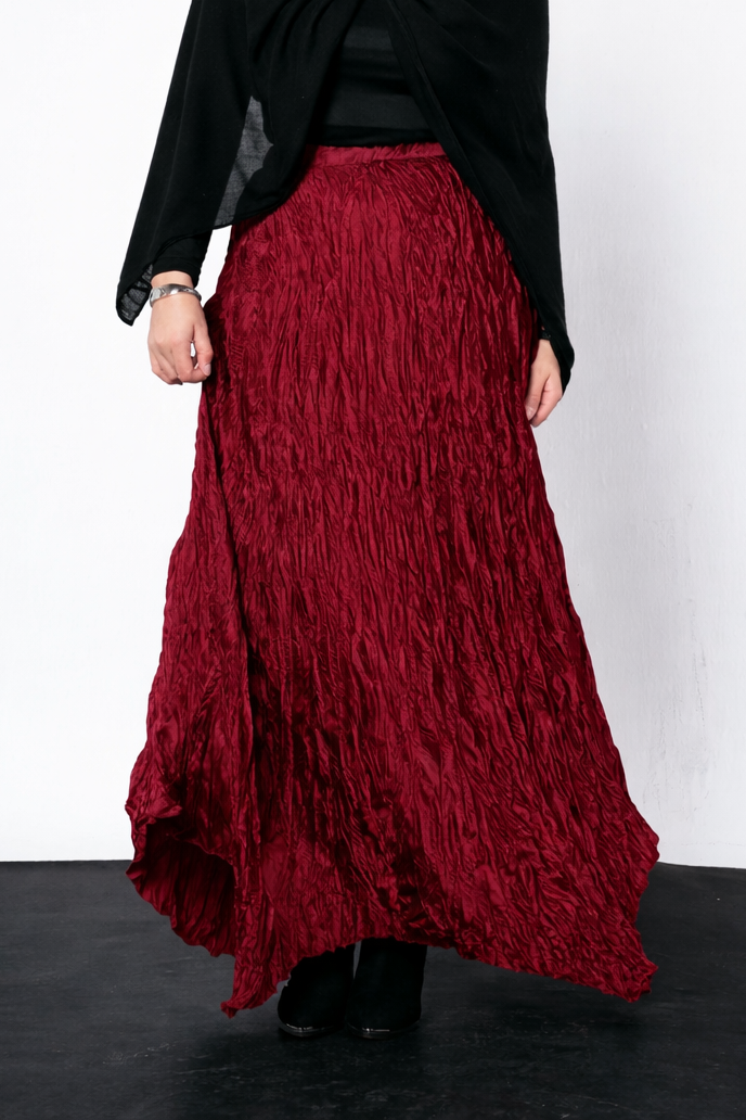 Anne Crushed skirt in Wine Red