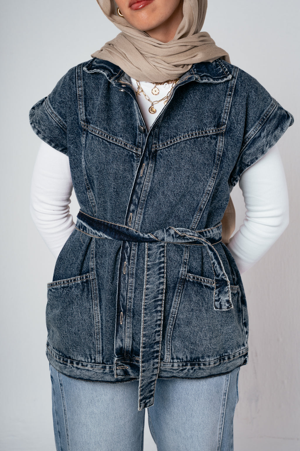 Denim Vest in Dark blue