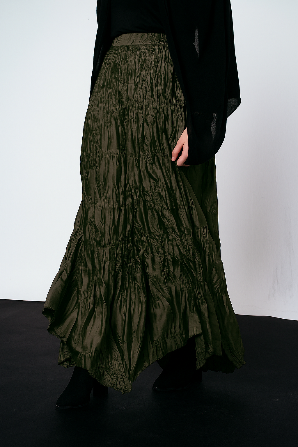 Anne Crushed skirt in Olive